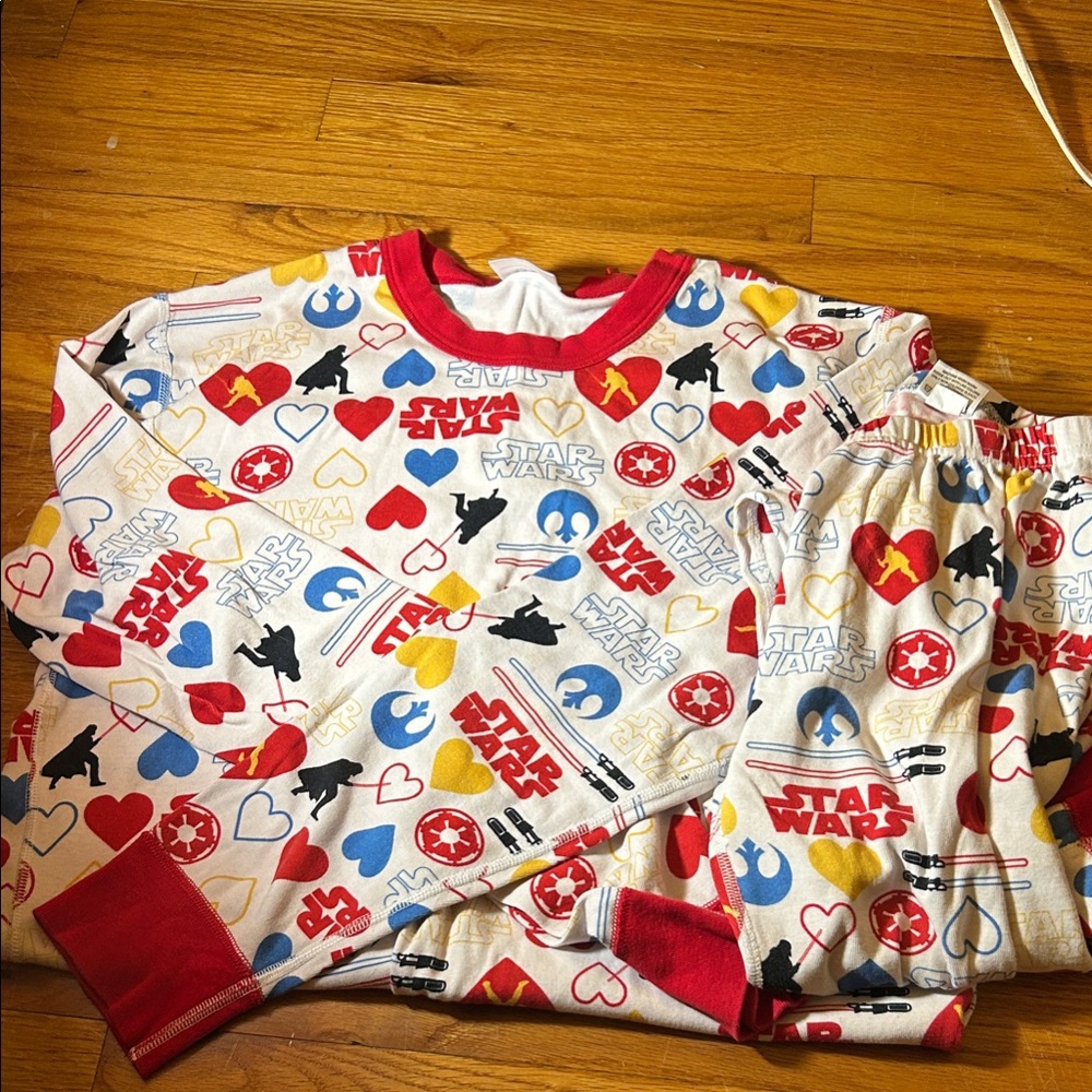 VALENTINES DAY Hanna Andersson Star Wars Multicolor Pajama Set